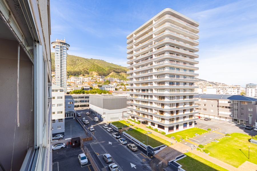 0 Bedroom Property for Sale in Three Anchor Bay Western Cape